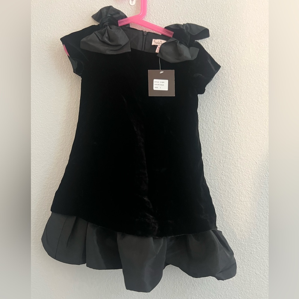 NWT Girls Halabaloo Black Velvet Formal Dress Size 5